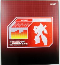 Transformers - Super7 Ultimate Figure - Autobot Tracks