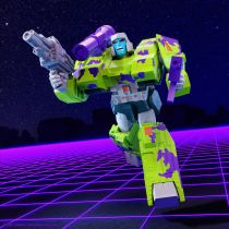 Transformers - Super7 Ultimate Figure - Decepticon Megatron (Generation 2)