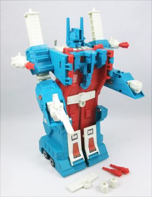g1 ultra magnus figure