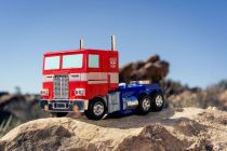 Transformers G1 - Jada - Autobot Optimus Prime 30cm transformable télécommandé