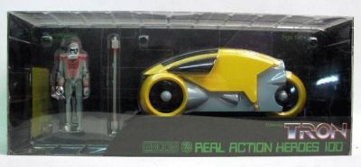 TRON ライトサイクル4種セット RAH100 メディコムトイ Amazon | メディコム・トイ RAH 100 トロン 全 4種 フィギュア