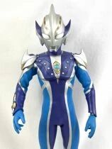 Ultraman Hikari (2006) - Medicom Toy - Bandai 2011