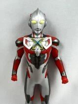 Ultraman X - Ultra Big Sofubi - Bandai 2015
