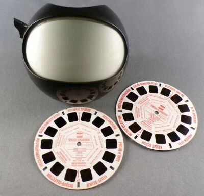 View-Master 3-D (GAF)  - Brown Round Viewer + 2 Preview Reel Disks