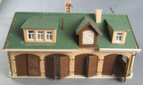 Vollmer 20990 N Scale Building 4 Garages Opening Doors Built