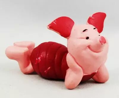 Winnie l\'ourson - Figurine pvc Bully - Porcinet allong�