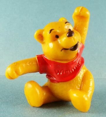Winnie l\'ourson - Figurine Pvc Bully - Winnie Assis