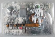 World Space Museum WSM-10006 - Apollo Astonaut Steps Onto the Moon 1969 Mint in Box