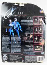 X-Files - McFarlane Toys - Agent Dana Scully with Cryopod Chamber (loose w/card)