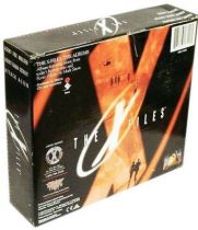 X-Files - McFarlane Toys Giftset - Agents Fox Mulder & Dana Scully with Alien (mint in box)
