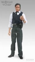 X-Files - Sideshow Collectibles 12\'\' Action figure - \'\'Home\'\' Fox Mulder