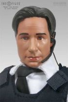 X-Files - Sideshow Collectibles 12\'\' Action figure - \'\'Home\'\' Fox Mulder