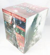 XBox 360 - Batman Arkham City Collector\'s Edition w/Batman Statue (Kotobukiya)