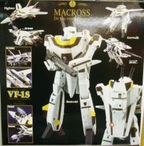 Yamato - Macross \'\'Do you remember love\'\' - Roy Focker\'s VF-1S