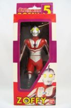 Zoffy - Bandai Ultraman Series n°5 01